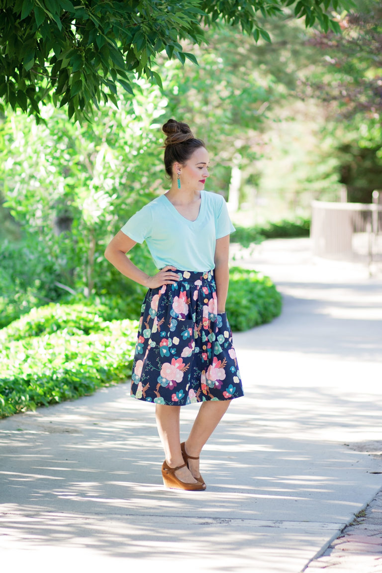 Sew Caroline Weekend Style - Sweet Red Poppy