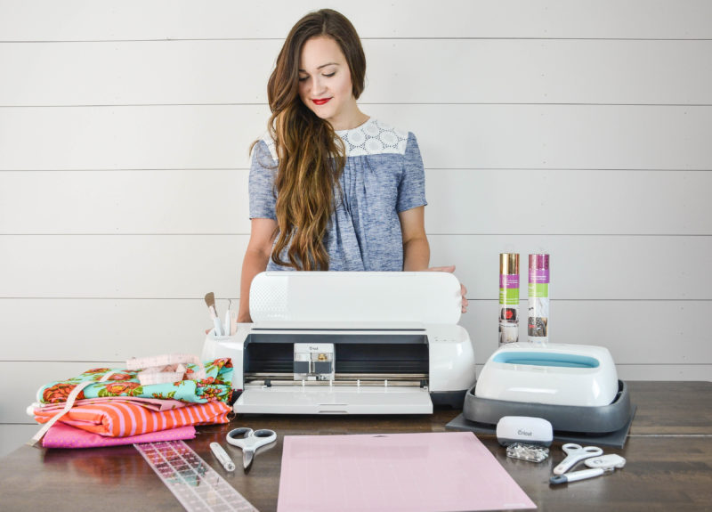 The all new Cricut Maker cutting machine features a rotary blade to cut fabric, a knife blade to cut wood and a fine blade to cut detailed fabric appliqués. Cricut Heat Press Easy Press makes iron-on HTV so easy!