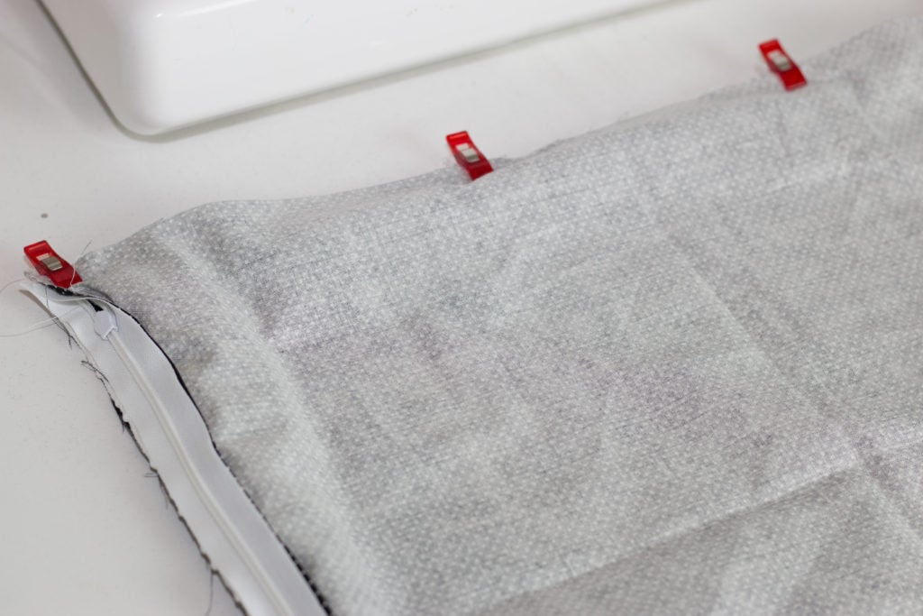 DIY Easy Invisible Zipper Pillow Case Tutorial