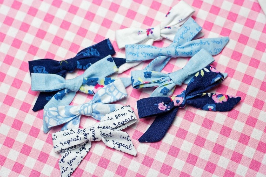 DIY Hair Bows Tutorials featured by top US craft blogger, Sweet Red Poppy.