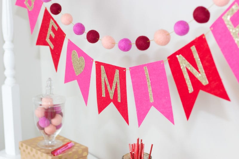 Learn how to make this adorable Valentine's Day Bunting Banner and Felt Ball Garland!