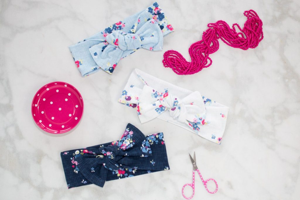 DIY Hair Bows Tutorials featured by top US craft blogger, Sweet Red Poppy.