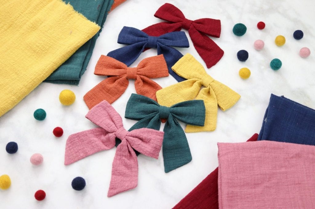 DIY Hair Bows Tutorials featured by top US craft blogger, Sweet Red Poppy.