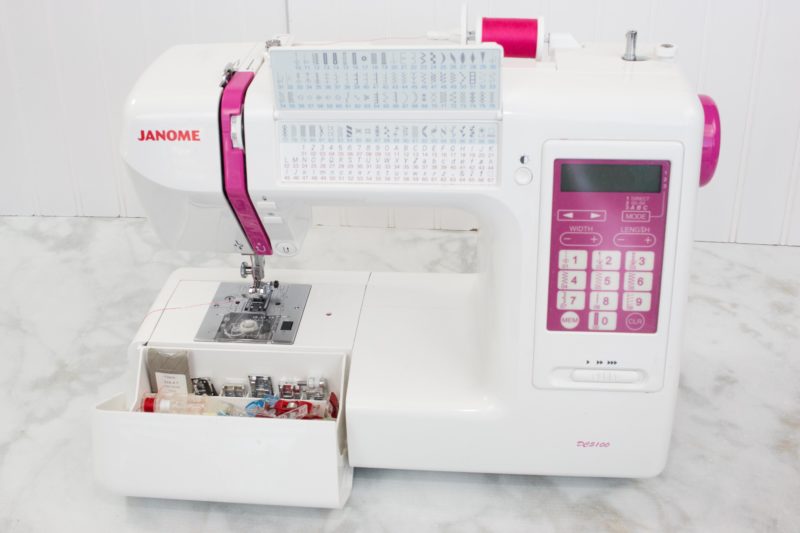 Janome dc5100 Sewing machine is a great beginner sewing machine to learn to sew on!