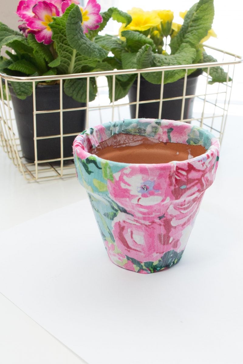 How to make a fabric covered flower pot