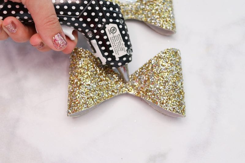 How to Make Hair Bows: DIY Stacked Christmas Hair Bow Tutorial featured by top US craft blogger, Sweet Red Poppy