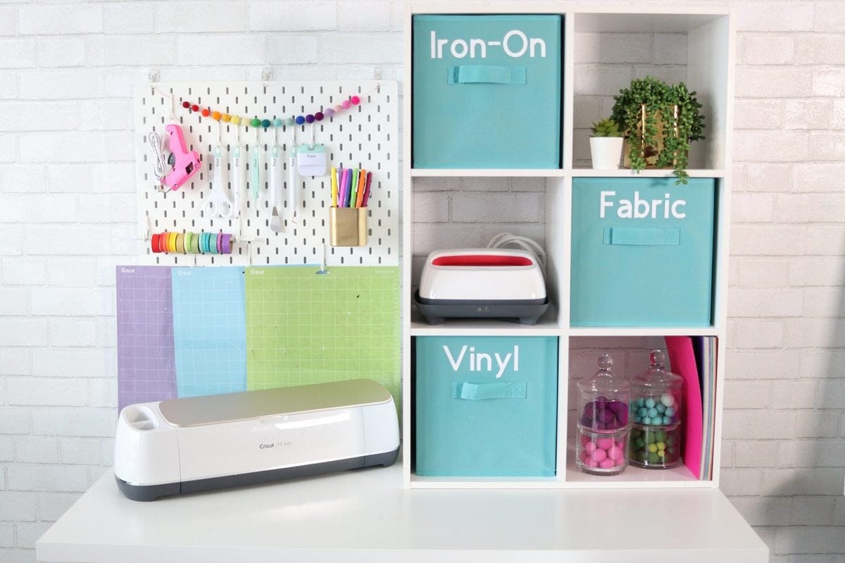 50 Easy Cricut Projects for Beginners - Lydi Out Loud