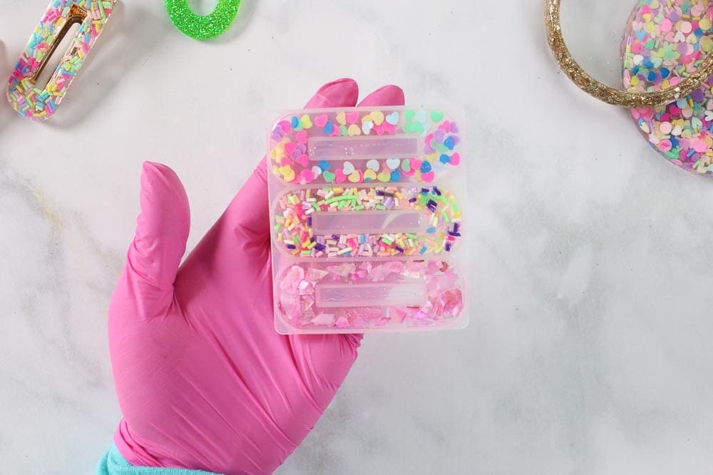 DIY: How to use Epoxy Resin for Beginners, a tutorial featured by top US craft blogger, Sweet Red Poppy.