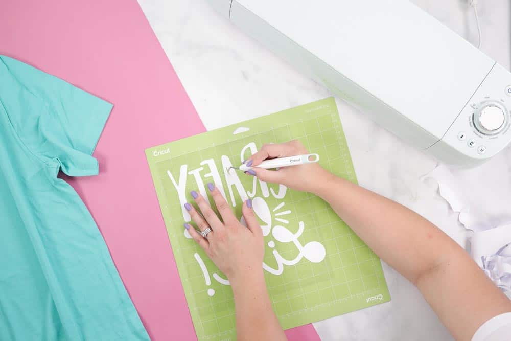 How to make T-Shirts with your Cricut Using Iron-On