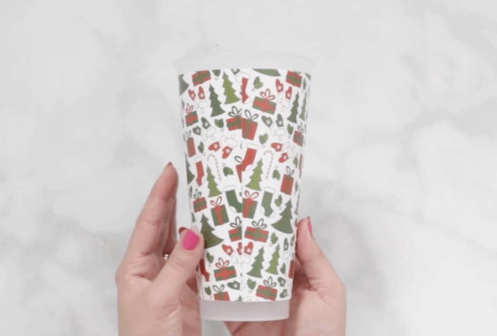 FREE Customizable Starbucks Coffee Cup Wrap Template featured by top US craft blogger, Sweet Red Poppy.