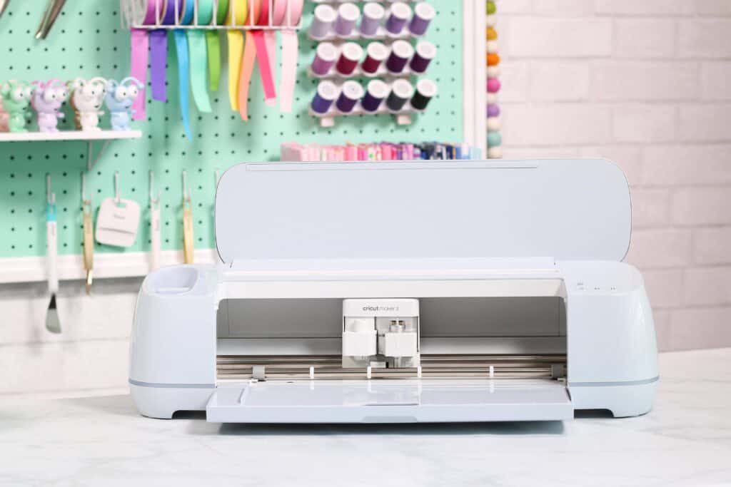 Must-Have Cricut Explore Tools and Accessories - Sweet Red Poppy