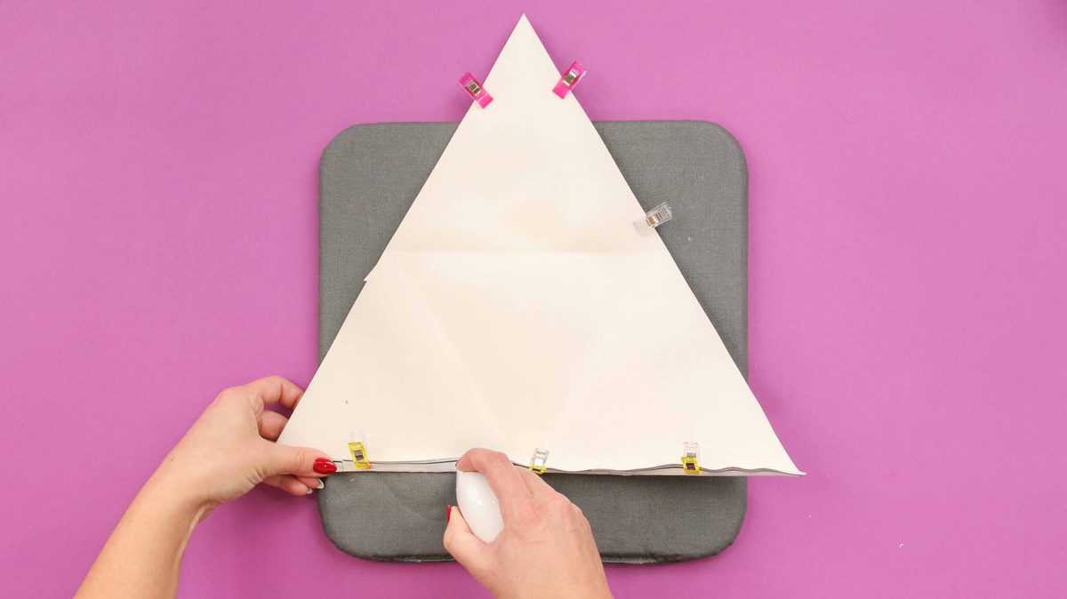 Zipper Triangle Pouch Sewing Tutorial - Sweet Red Poppy