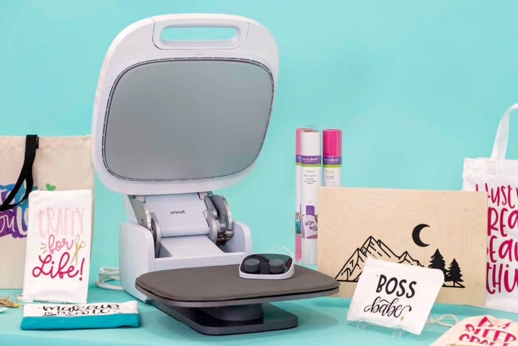 New Cricut Heat Presses: EasyPress 3, Hat Press, Autopress, and Cricut Heat  App! - Jennifer Maker