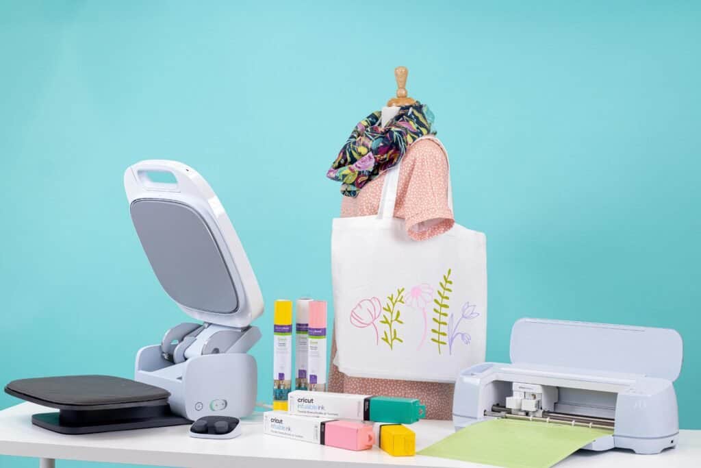 Cricut Autopress™ + Everything Bundle + Cricut Access™ Subscription