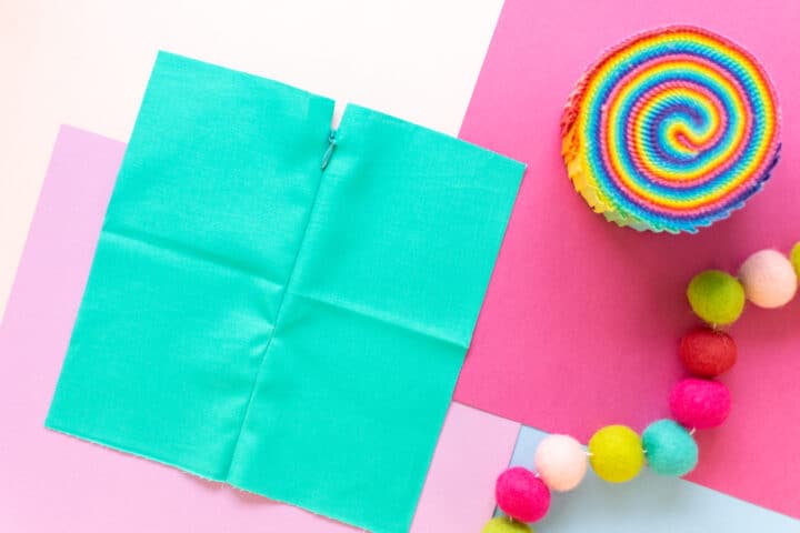 How to Sew an Invisible Zipper - Sweet Red Poppy