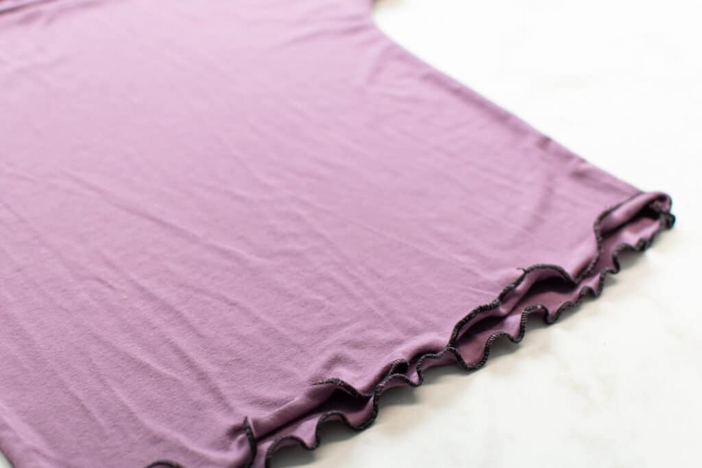 Baby Swaddle DIY  Lettuce Hem Tutorial 