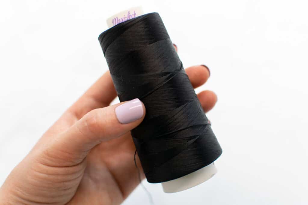black maxi-lock woolly nylon thread