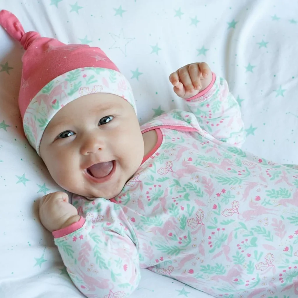 Sweet red poppy sales baby hat