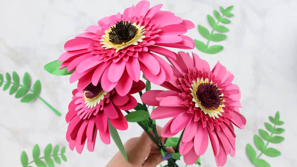 How to Make Paper Daisies
