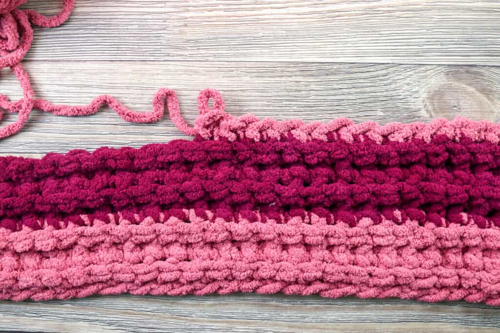 Finger Crochet Blanket - Sweet Red Poppy
