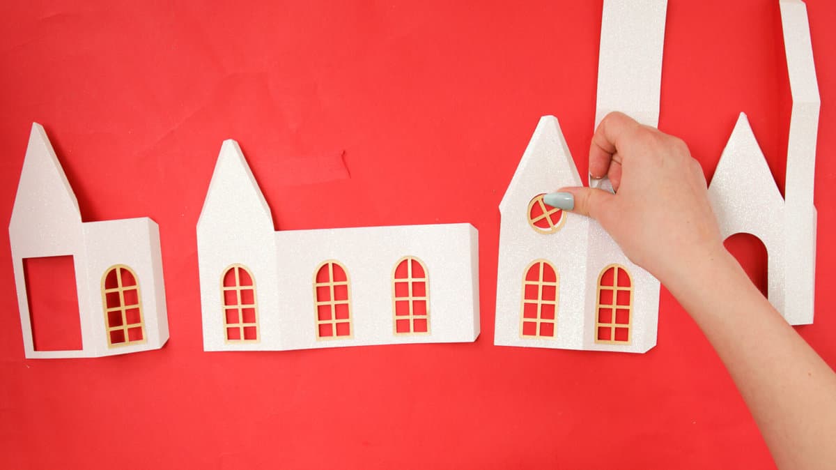 paper-christmas-house-sweet-red-poppy