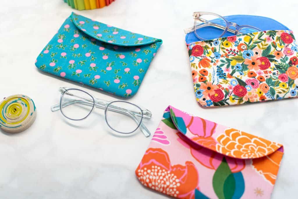 downloadable pattern glasses case