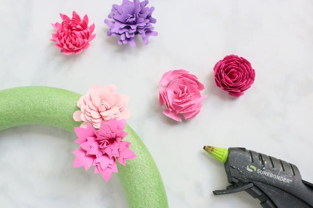 How to Make Rolled Paper Flowers