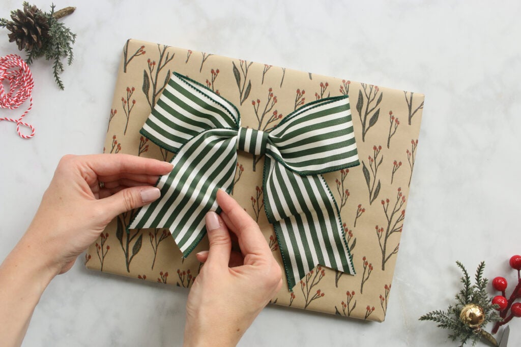 How to Make a Simple No-Tie Ribbon Bow