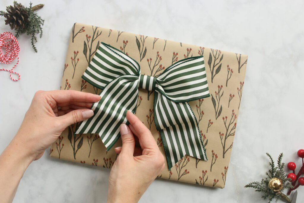 Beautiful Gift Wrapping - Step by Step Ribbon Bows - My Humble