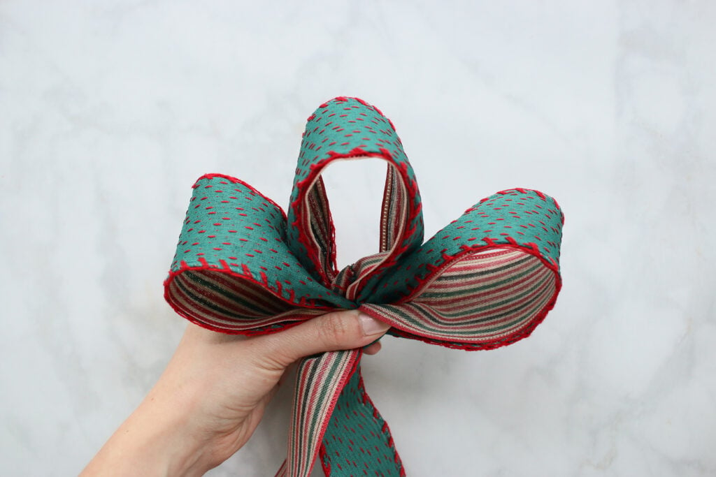 How to Choose Ribbon Colors & Patterns for Mulit-Ribbon Bow Making