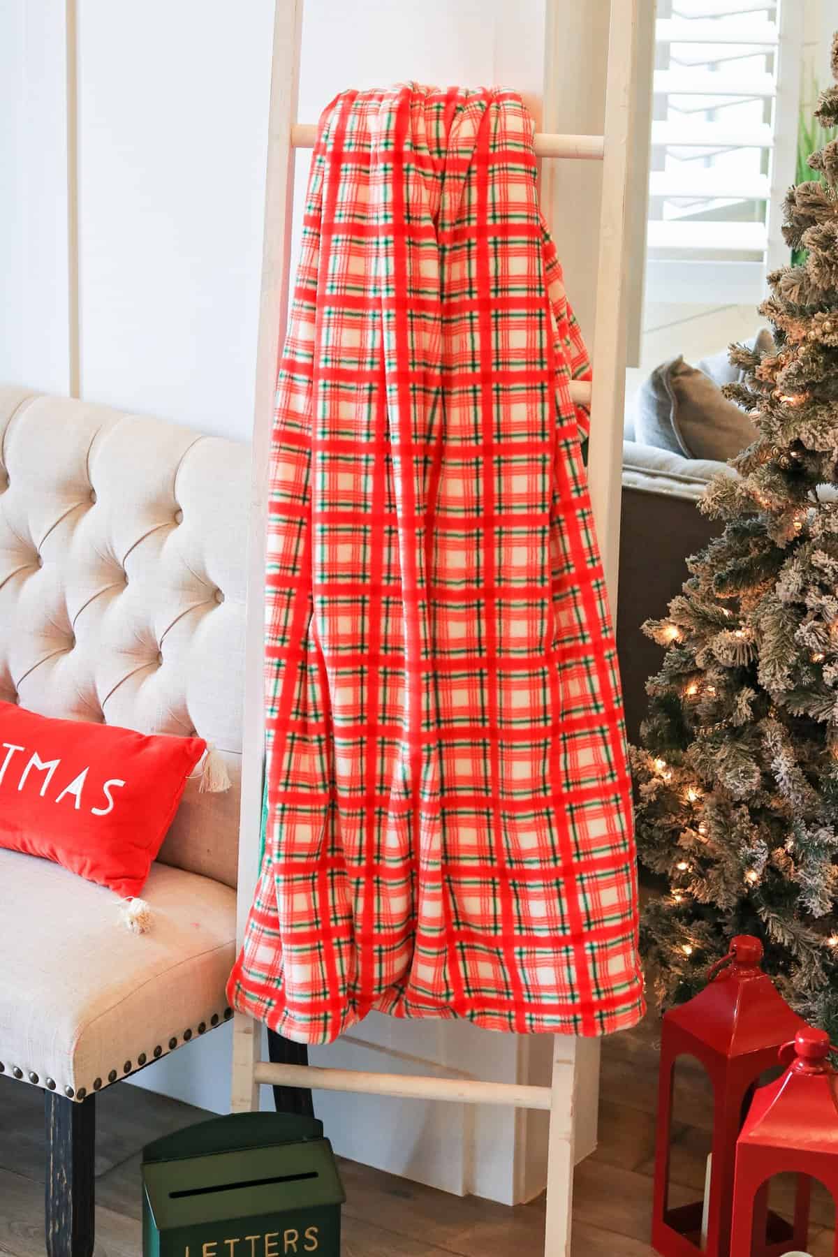 How to Make a Minky Blanket Christmas Minky Blanket Tutorial Sweet